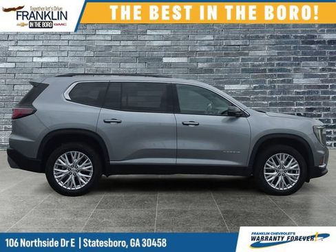 Used 2026 GMC Acadia Elevation w/ Elevation Premium Package FWD image 7