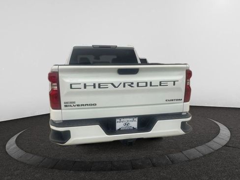 Used 2025 Chevrolet Silverado 1500 Custom w/ Turbomax Blackout Package image 4