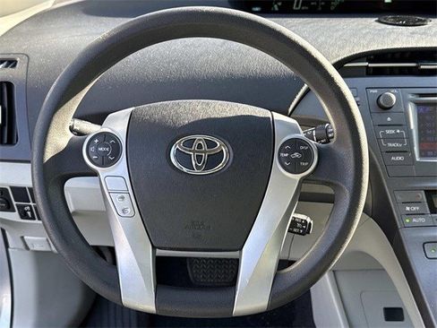 Used 2013 Toyota Prius Two image 14