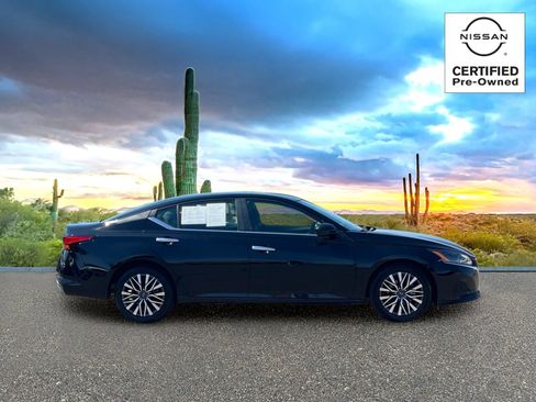 Certified 2025 Nissan Altima 2.5 SV FWD image 6