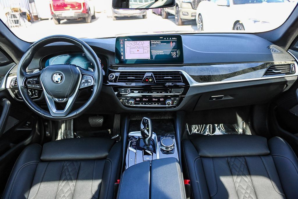 Used 2023 BMW 540i xDrive w/ Premium Package AWD/4WD image 13