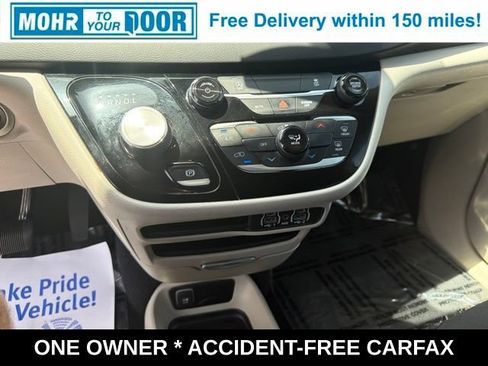 Used 2023 Chrysler Voyager LX FWD image 22