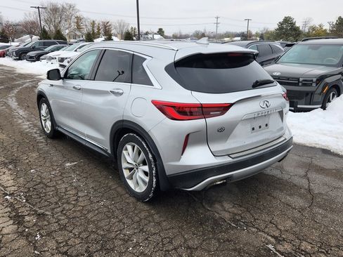 Used 2019 INFINITI QX50 Essential w/ Premium Heat Package image 3