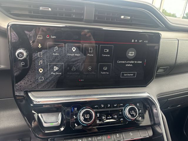 Used 2025 GMC Sierra 1500 Denali w/ Denali Reserve Package AWD/4WD image 13