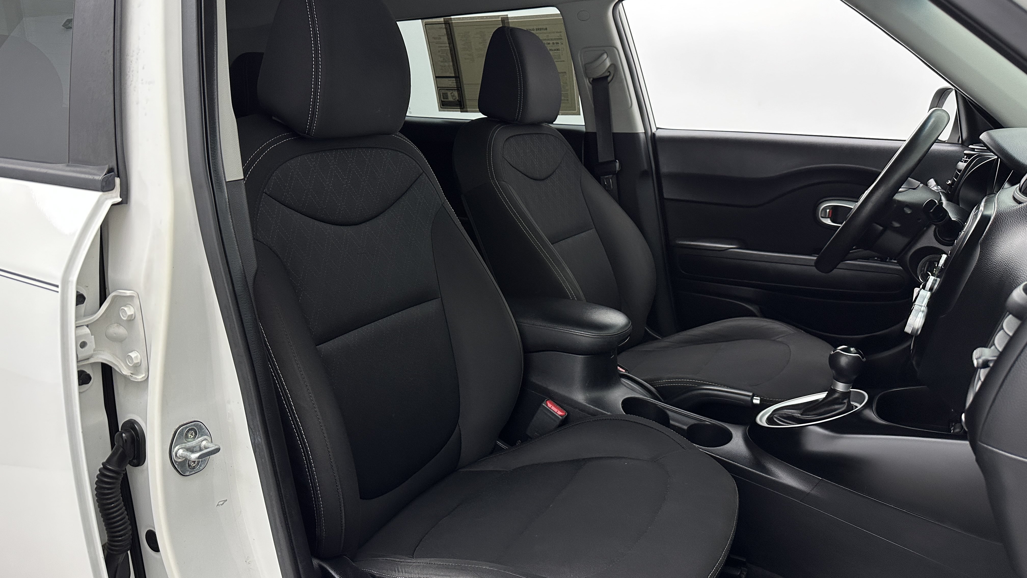 Used 2019 Kia Soul FWD image 33