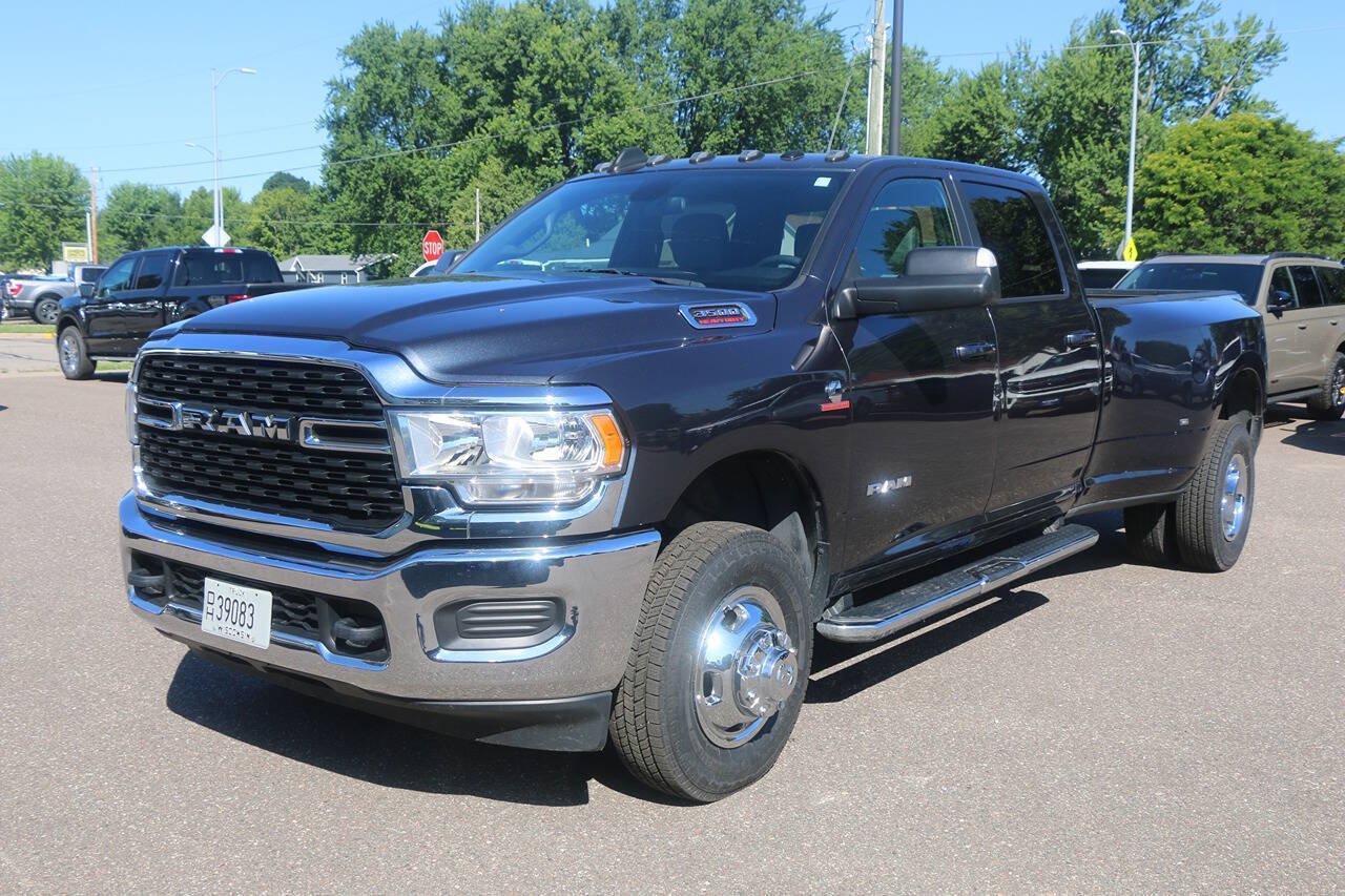 Used 2022 RAM 3500 Big Horn AWD/4WD image 10