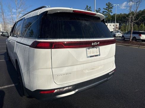 Used 2024 Kia Carnival SX Prestige image 13