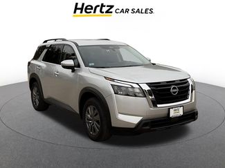 Used 2025 Nissan Pathfinder SV video 1