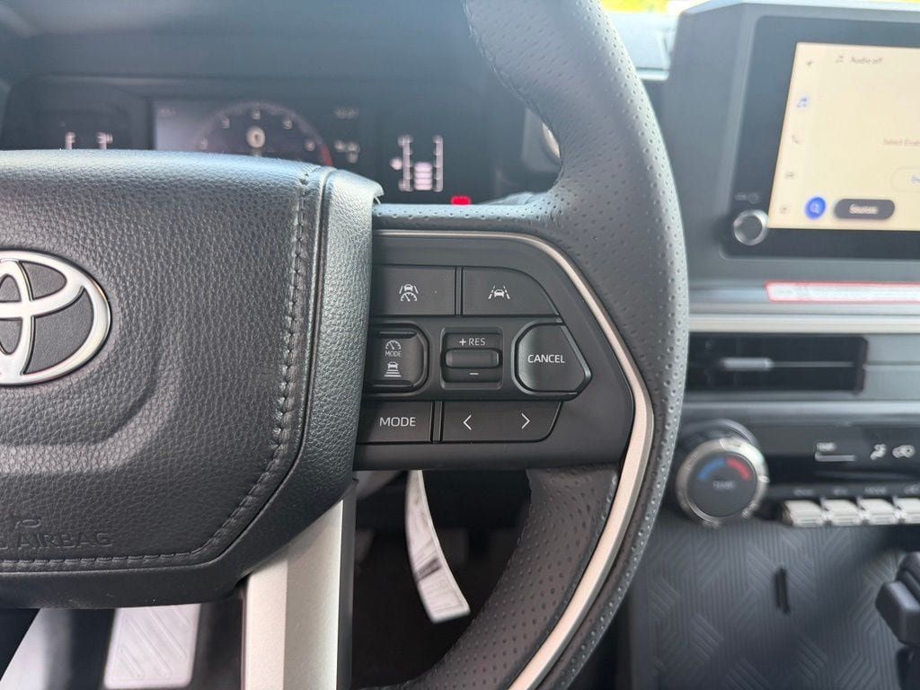 New 2026 Toyota 4Runner SR5 AWD/4WD image 17