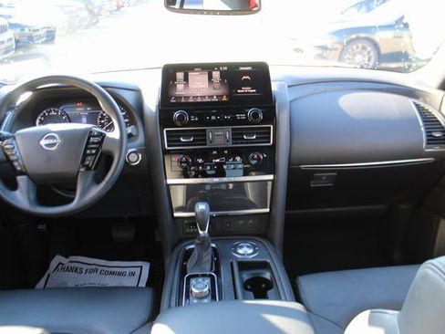 Used 2024 Nissan Armada SL w/ Midnight Edition Package image 12