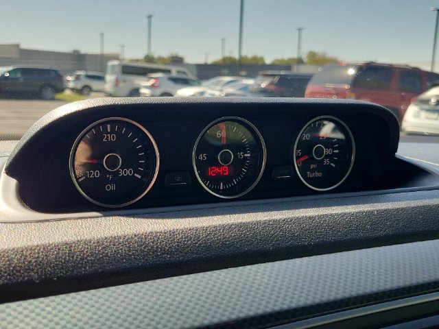 Used 2014 Volkswagen Beetle R-Line FWD image 25