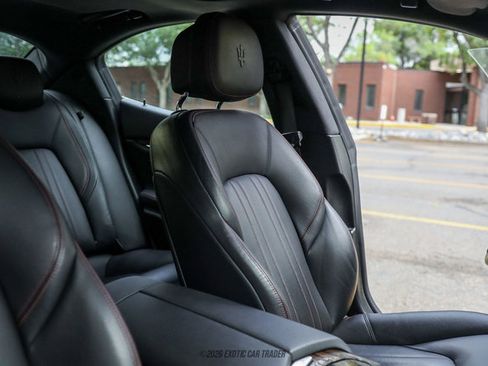 Used 2017 Maserati Ghibli S Q4 AWD/4WD image 29