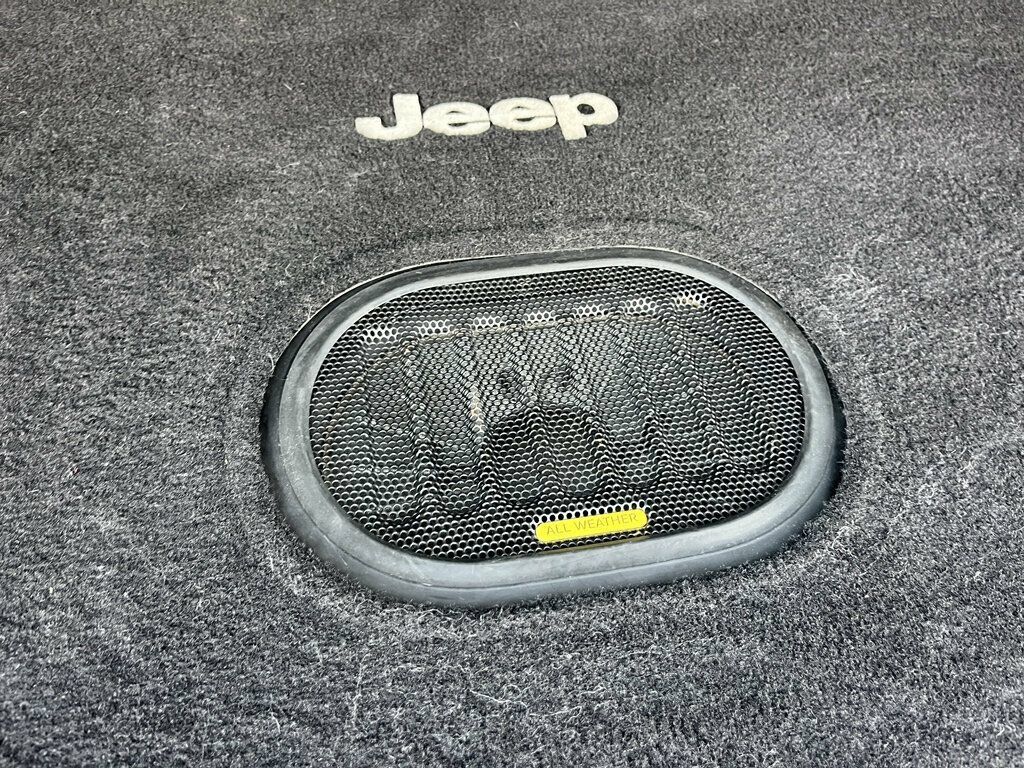 Used 2017 Jeep Wrangler Unlimited Rubicon AWD/4WD image 24