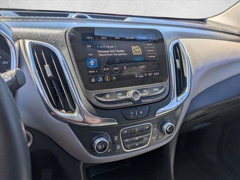 Used 2024 Chevrolet Equinox LT FWD image 12