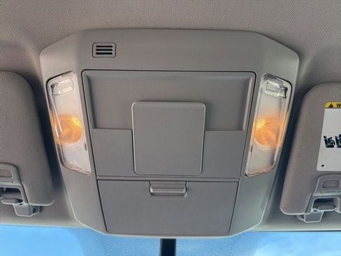 Used 2016 Toyota Tundra SR5 w/ SR5 Upgrade Package image 27