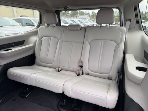 Used 2022 Jeep Wagoneer Series III w/ Premium Group I image 25