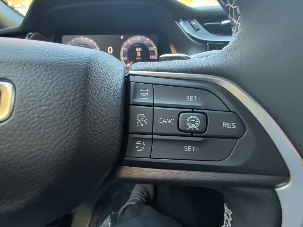 New 2026 Jeep Grand Cherokee Altitude AWD/4WD image 19