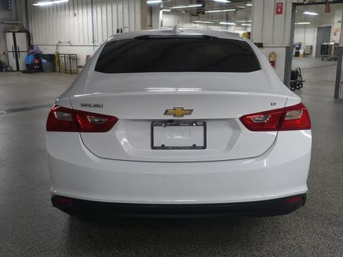 Used 2018 Chevrolet Malibu LT FWD image 6