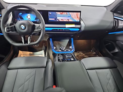 Certified 2025 BMW X3 xDrive30i w/ M Sport Package image 10