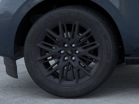 New 2026 Ford Expedition Platinum w/ Stealth Appearance Package AWD/4WD image 19