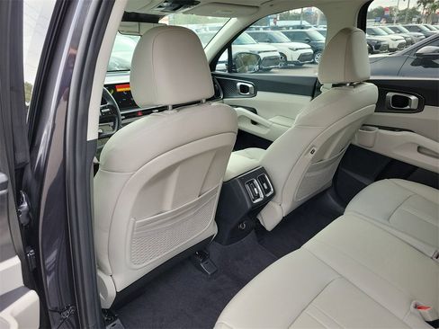 New 2026 Kia Sorento S image 16