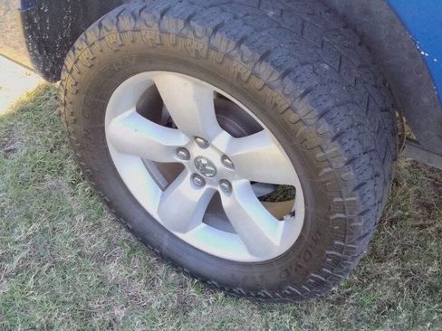 Used 2016 RAM 1500 Express image 26