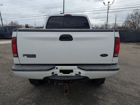 Used 2004 Ford F250 XLT image 6