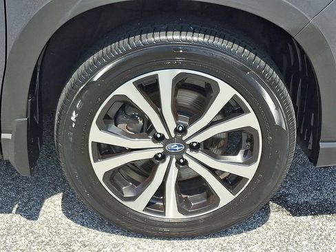 Used 2023 Subaru Forester Limited w/ Popular Package #3 AWD/4WD image 9