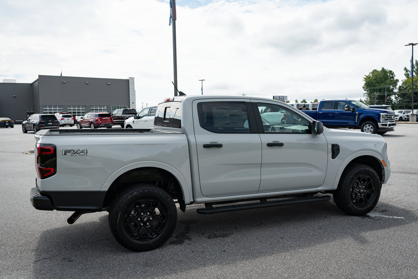 New 2026 Ford Ranger XLT w/ Equipment Group 301A High AWD/4WD image 10