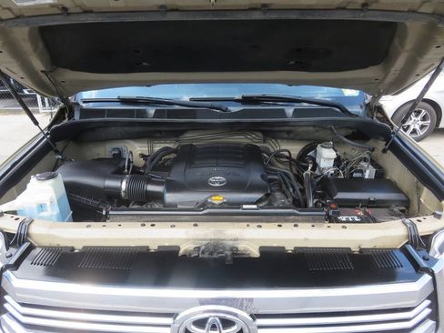 Used 2017 Toyota Tundra SR5 w/ TRD Off Road Package AWD/4WD image 36