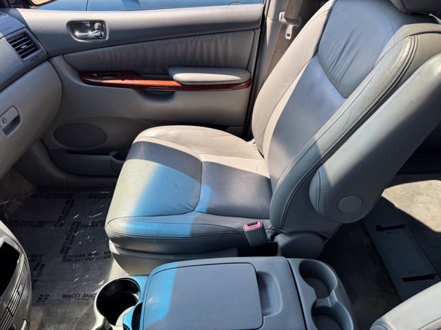 Used 2005 Toyota Sienna XLE Limited w/ XLE Limited Pkg 2 FWD image 23