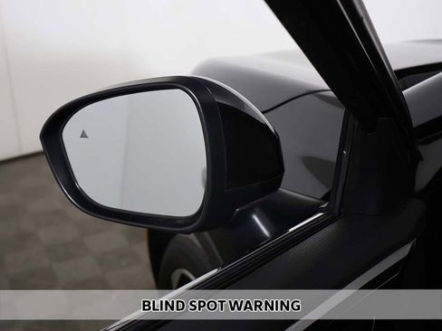 Used 2022 Mitsubishi Outlander ES image 3