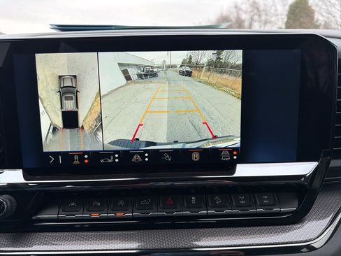 Used 2024 Chevrolet Silverado 1500 ZR2 w/ ZR2 Bison Edition image 39