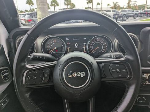 Used 2021 Jeep Gladiator Sport AWD/4WD image 27