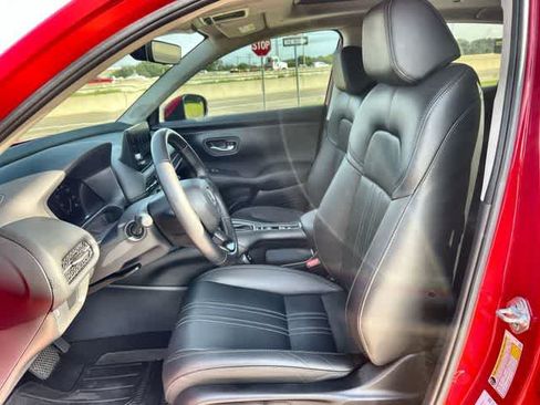 Certified 2025 Honda HR-V EX-L image 11