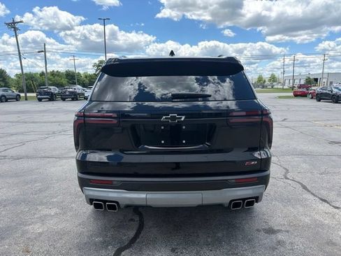 Used 2024 Chevrolet Traverse Z71 w/ LPO, Floor Liner Package AWD/4WD image 7