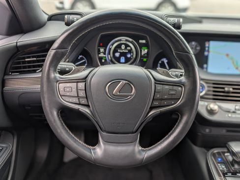 Used 2019 Lexus LS 500h AWD image 25