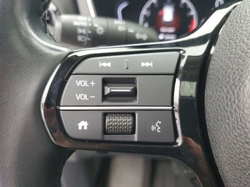 Used 2024 Honda Pilot Touring image 23