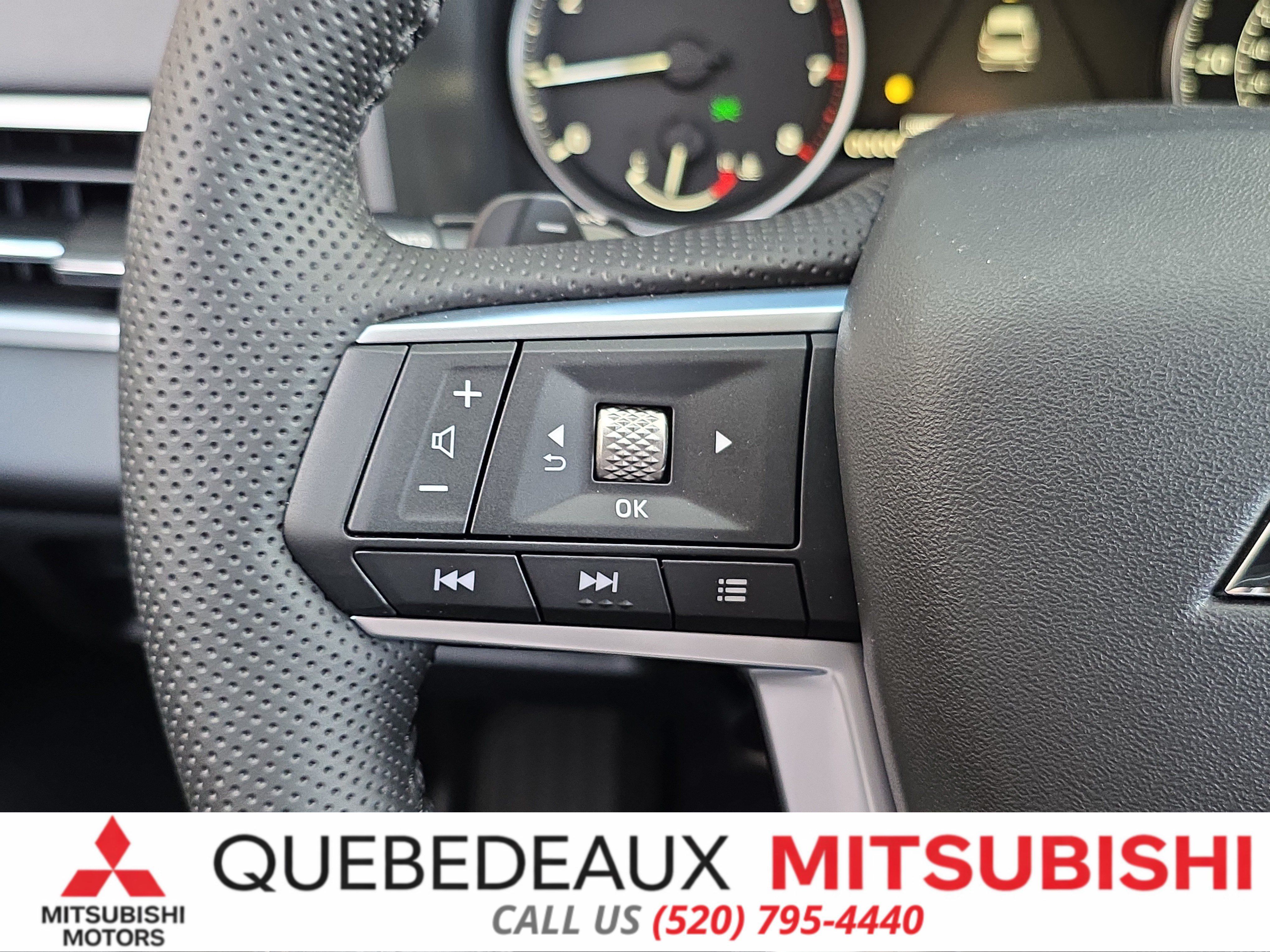 New 2026 Mitsubishi Outlander SE FWD image 16