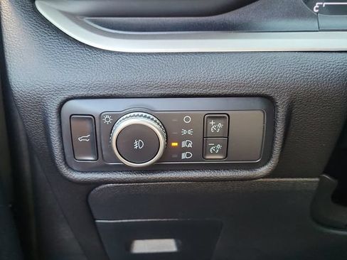 Used 2021 Ford Explorer XLT w/ Equipment Group 202A RWD image 12
