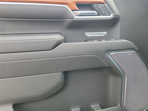 Used 2022 GMC Sierra 1500 Denali image 18