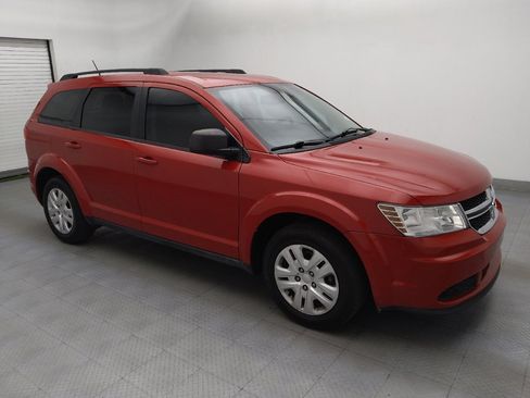 Used 2017 Dodge Journey SE w/ Flexible Seating Group FWD image 11