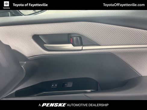 New 2026 Toyota Camry SE FWD image 9
