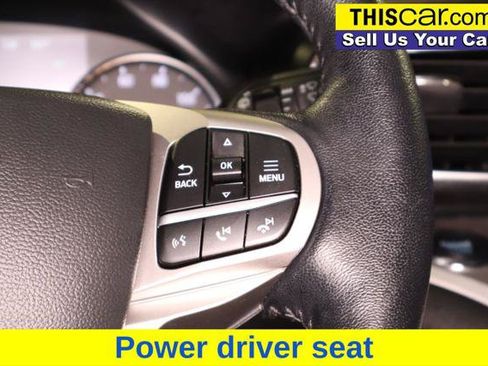 Used 2022 Ford Explorer XLT w/ Equipment Group 202A AWD/4WD image 18