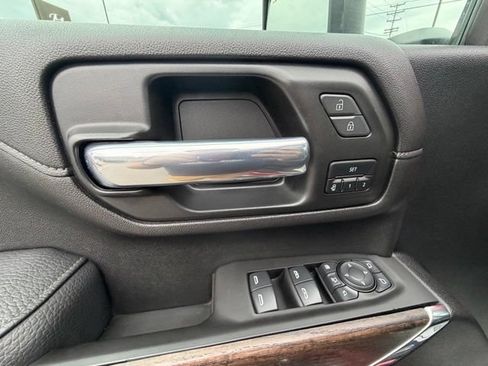 Used 2021 GMC Sierra 3500 Denali w/ Denali Ultimate Package AWD/4WD image 29