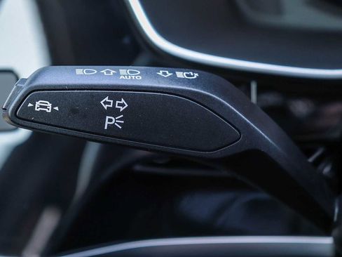 Used 2025 Audi Q3 2.0T Premium w/ Convenience Package image 32