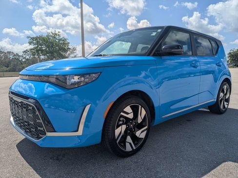 Certified 2023 Kia Soul GT-Line FWD image 9