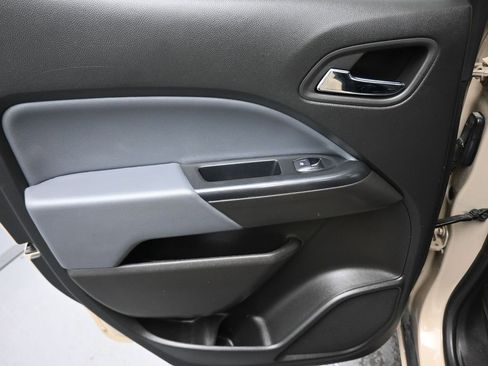 Used 2022 Chevrolet Colorado Z71 image 28