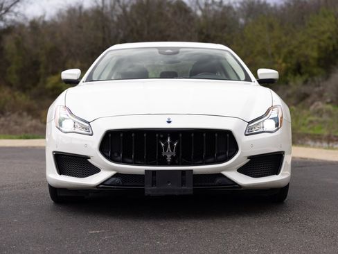 Used 2022 Maserati Quattroporte Modena image 11