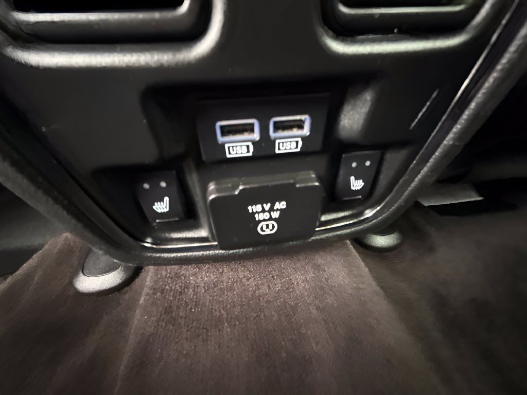 Used 2017 Jeep Grand Cherokee Limited AWD/4WD image 11